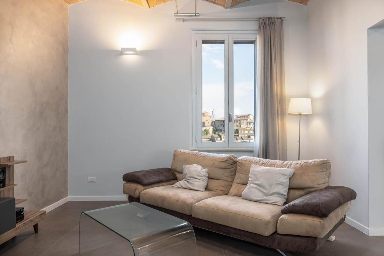 Siena Historic Center Stylish Flat With Balcony! Appartement Buitenkant foto